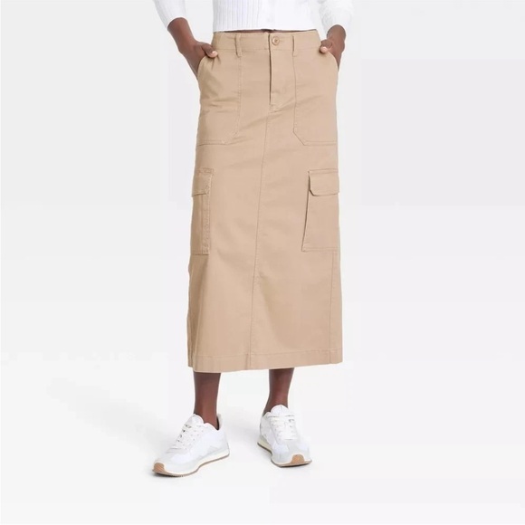 Universal Thread Dresses & Skirts - Universal Thread NWT Cargo Skirt